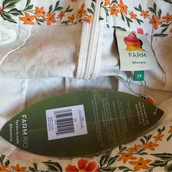 FARM Rio Bloom Garden Short Tropical Floral Birds Embroidery - Picture 9 of 9